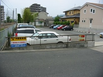 波多江東月極駐車場